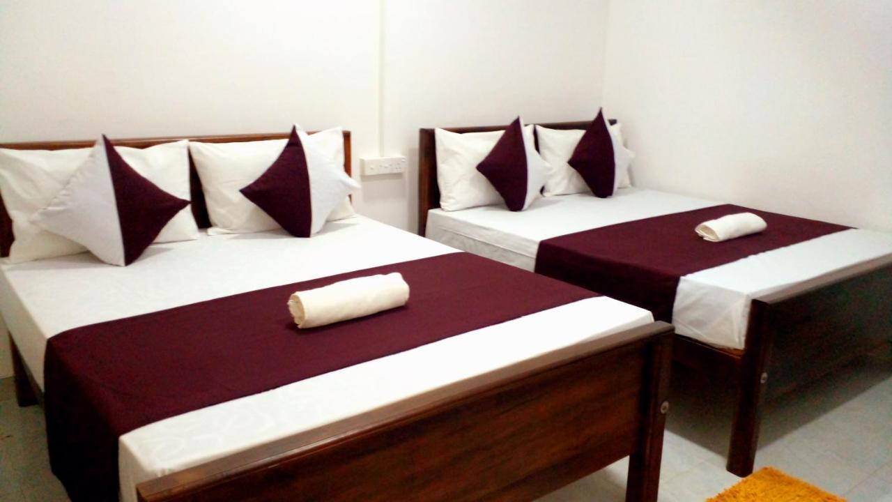 אנוראדפורה Meegahapokuna Resort מראה חיצוני תמונה