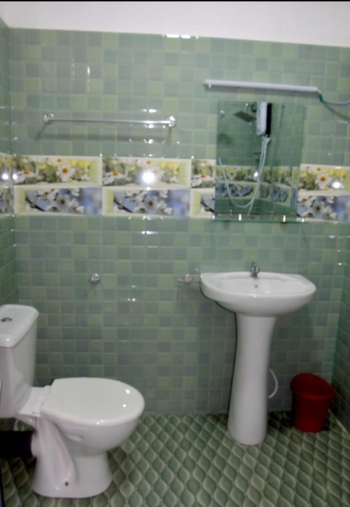 אנוראדפורה Meegahapokuna Resort מראה חיצוני תמונה